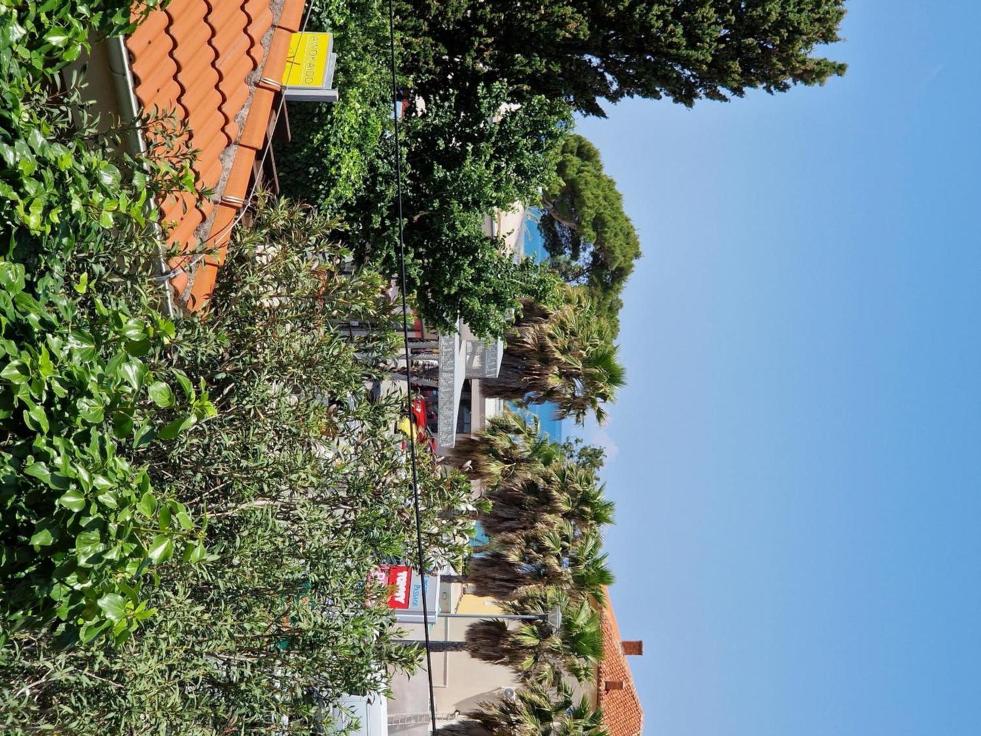 Apartment And Rooms Amenka Novalja Εξωτερικό φωτογραφία