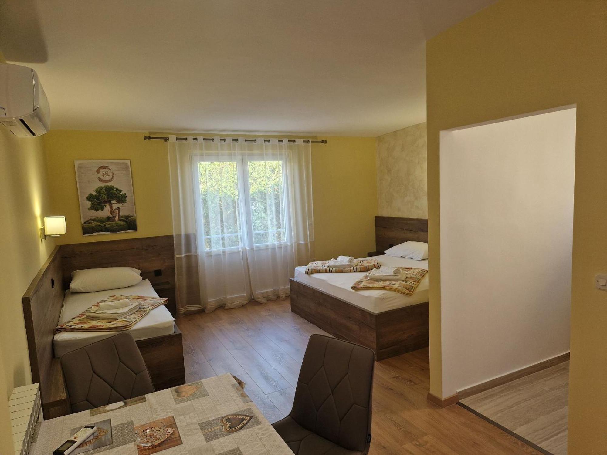 Apartment And Rooms Amenka Novalja Εξωτερικό φωτογραφία
